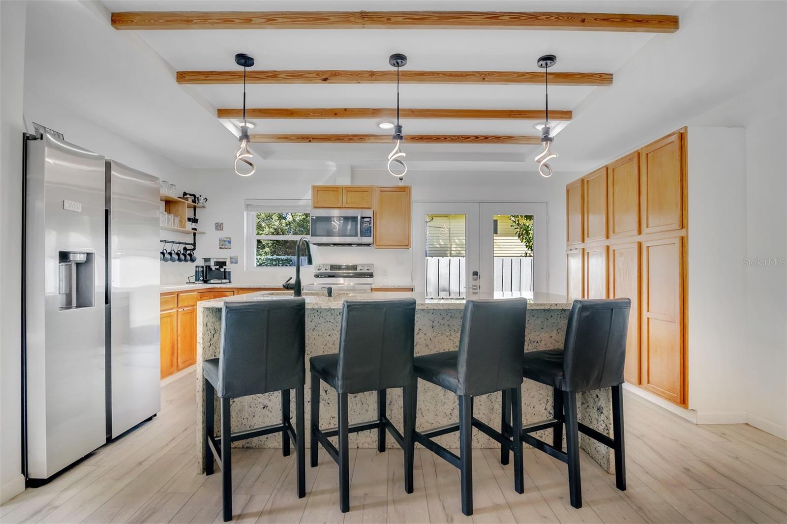 Image 11 of 35 For 529 E Harding St