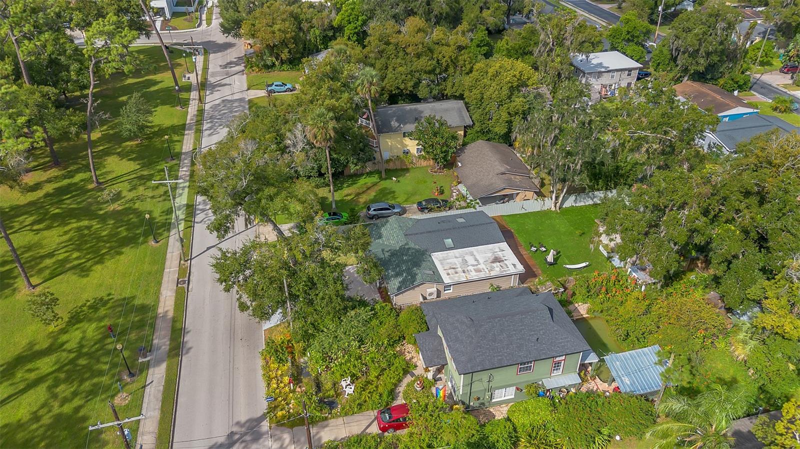 Image 24 of 35 For 529 E Harding St