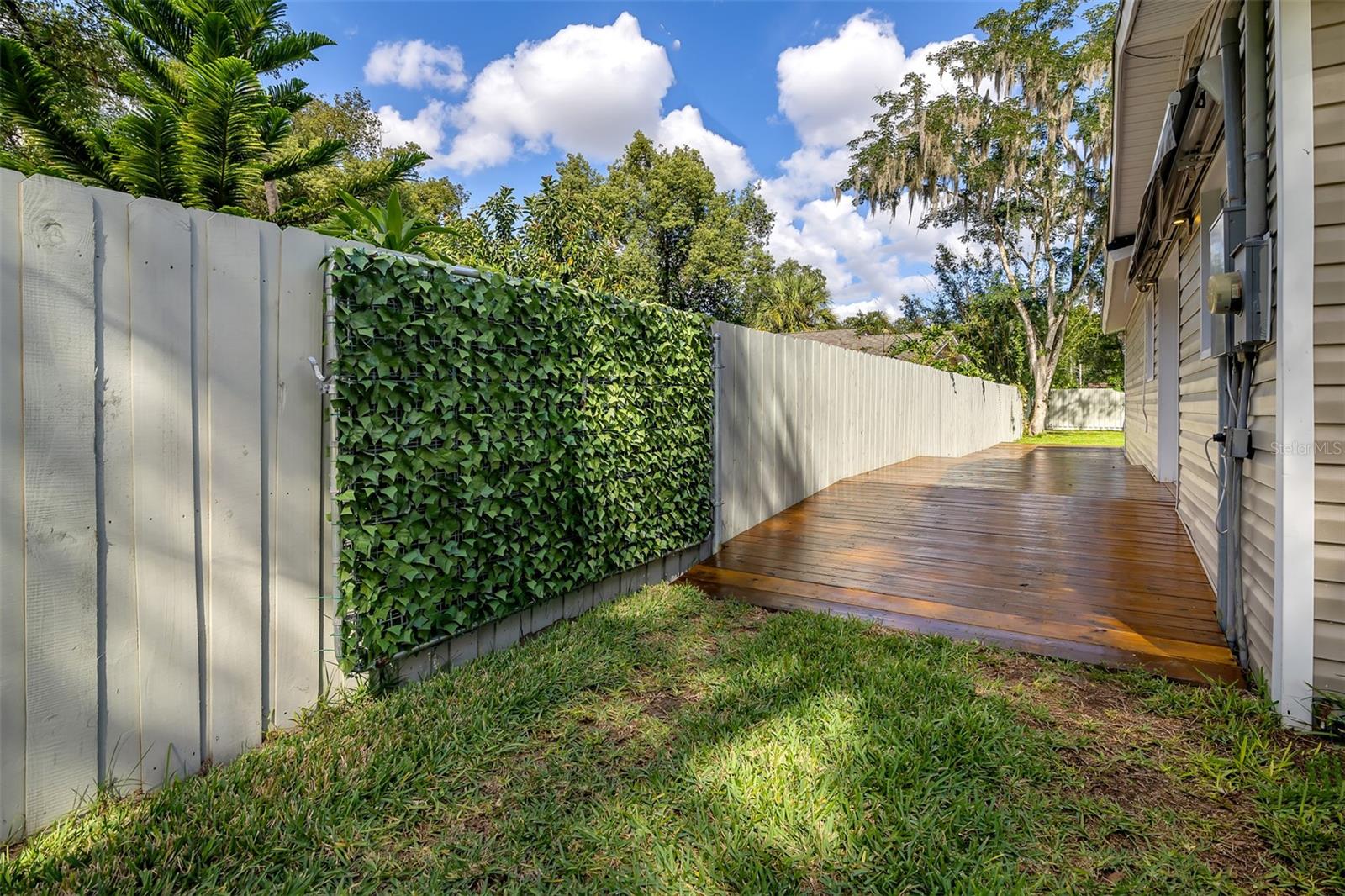 Image 25 of 35 For 529 E Harding St