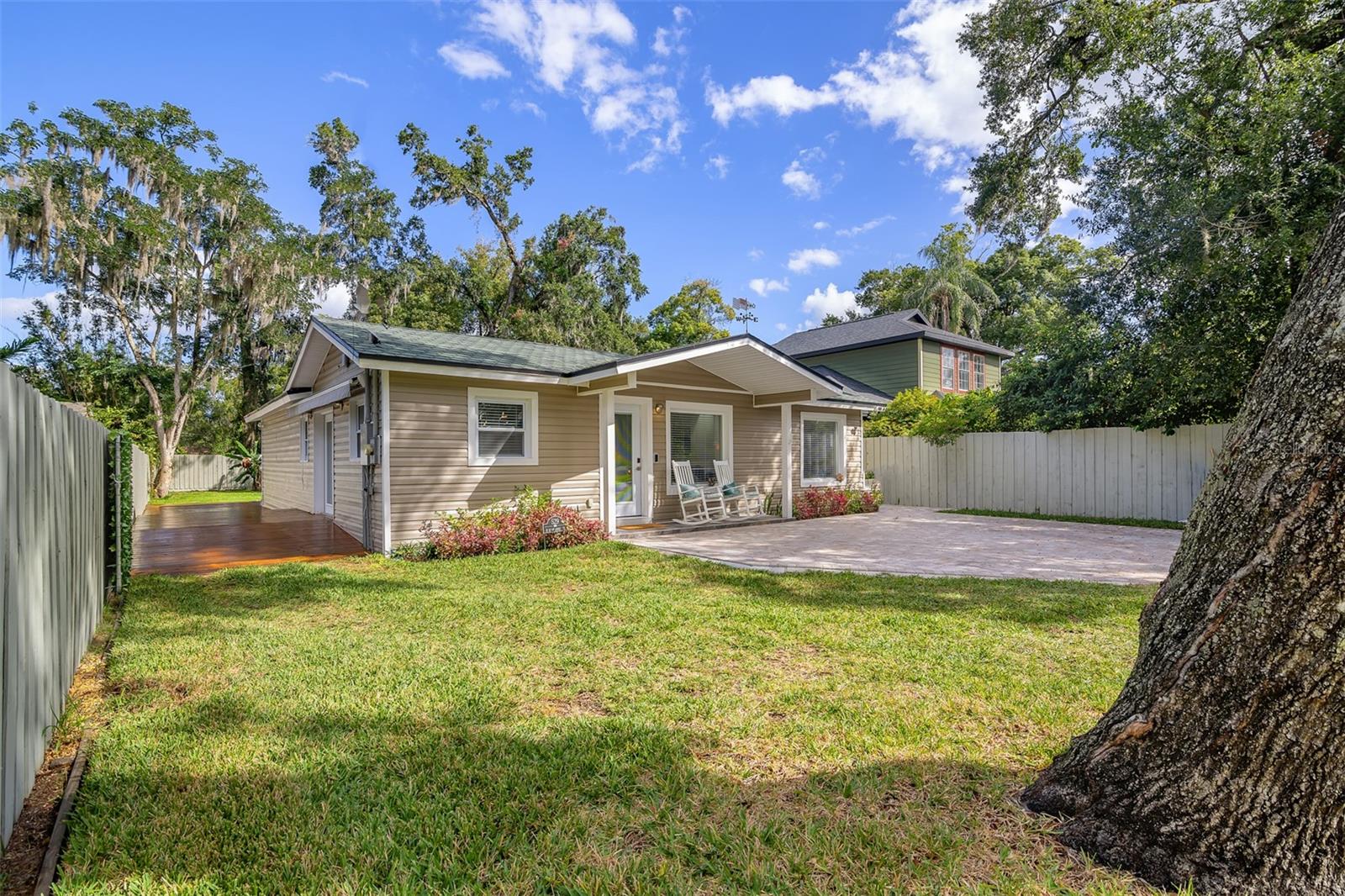 Image 3 of 35 For 529 E Harding St