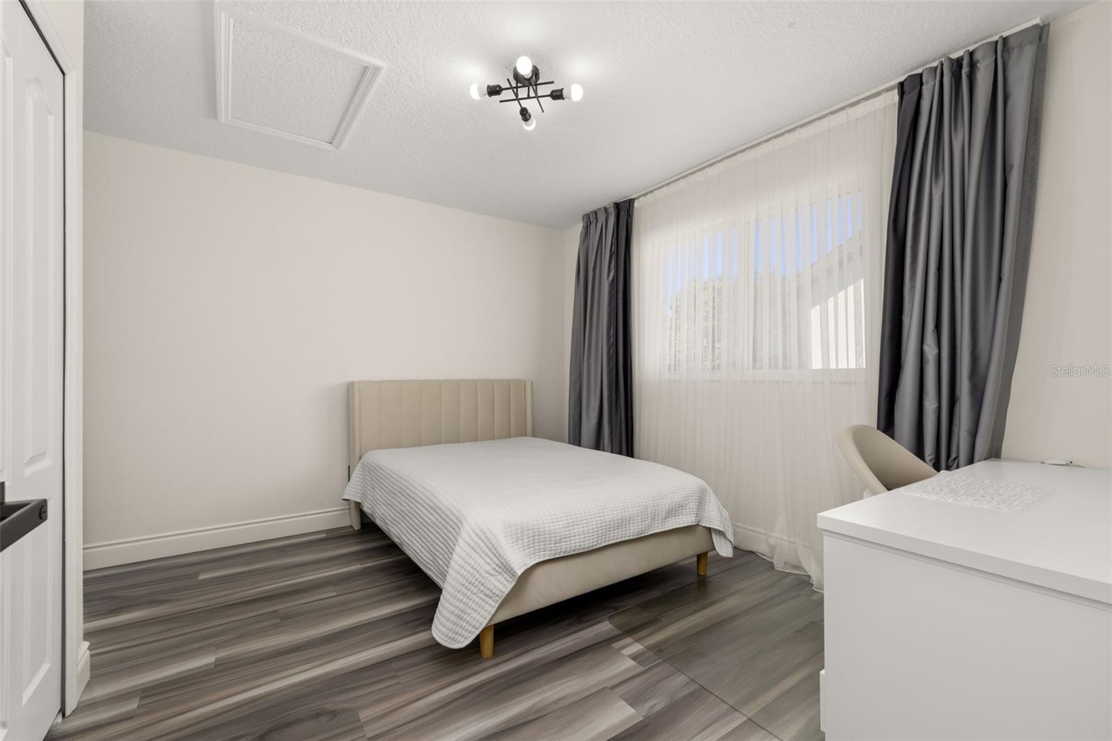 Image 31 of 65 For 13247 Hatherton Circle