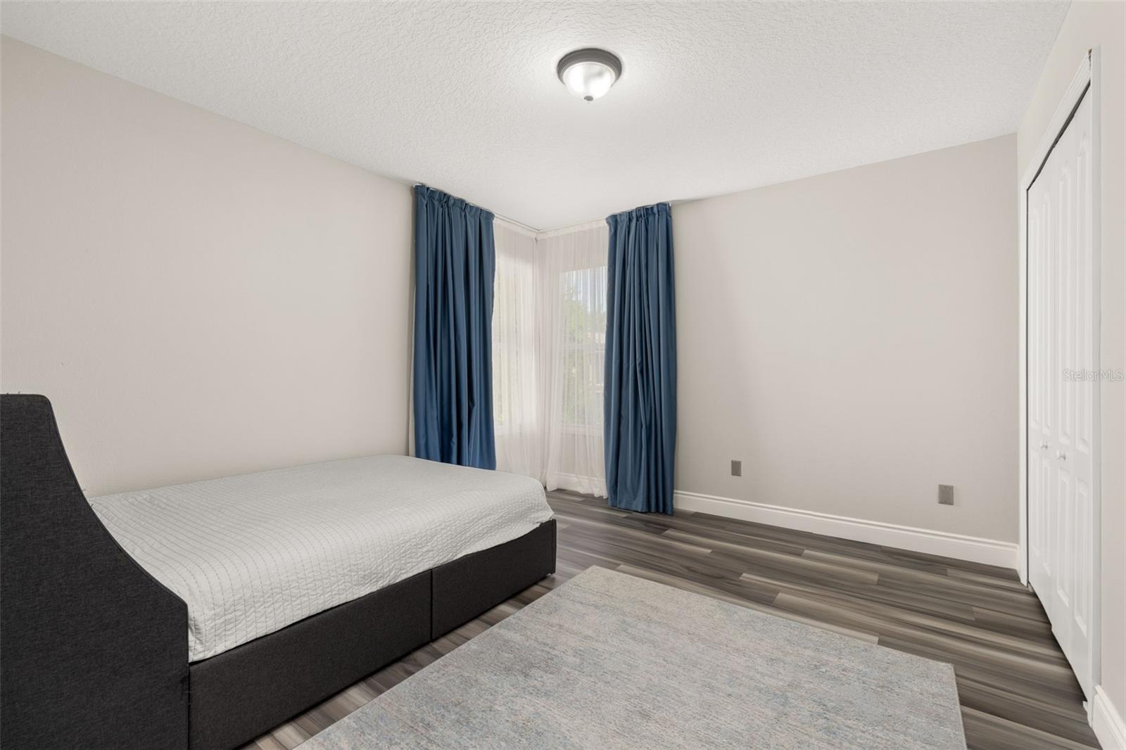 Image 33 of 65 For 13247 Hatherton Circle