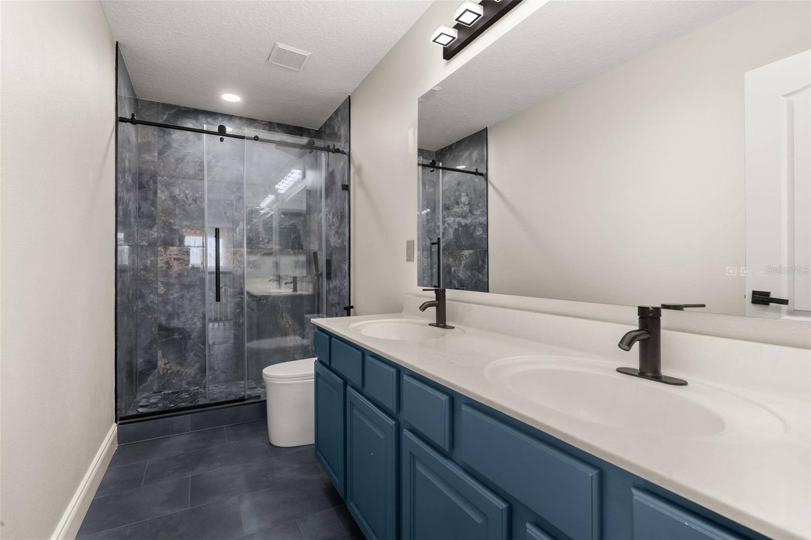 Image 35 of 65 For 13247 Hatherton Circle