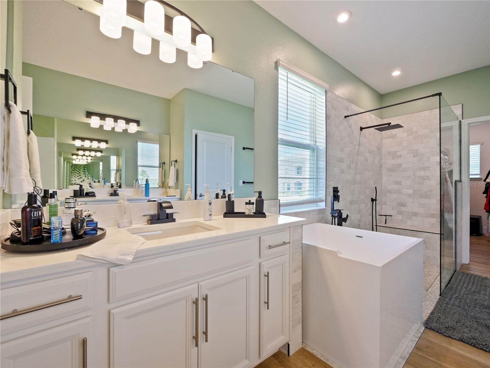 Image 29 of 94 For 2196 Cedar Springs Way