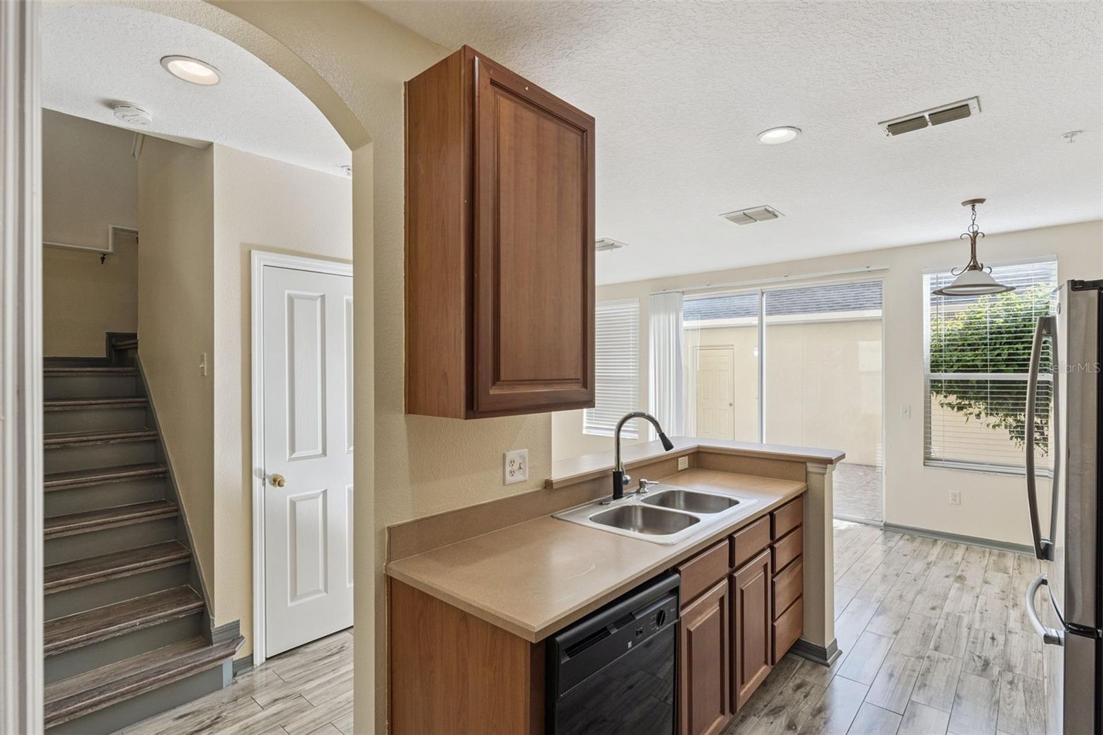 Image 15 of 43 For 6215 Chickasaw Trail