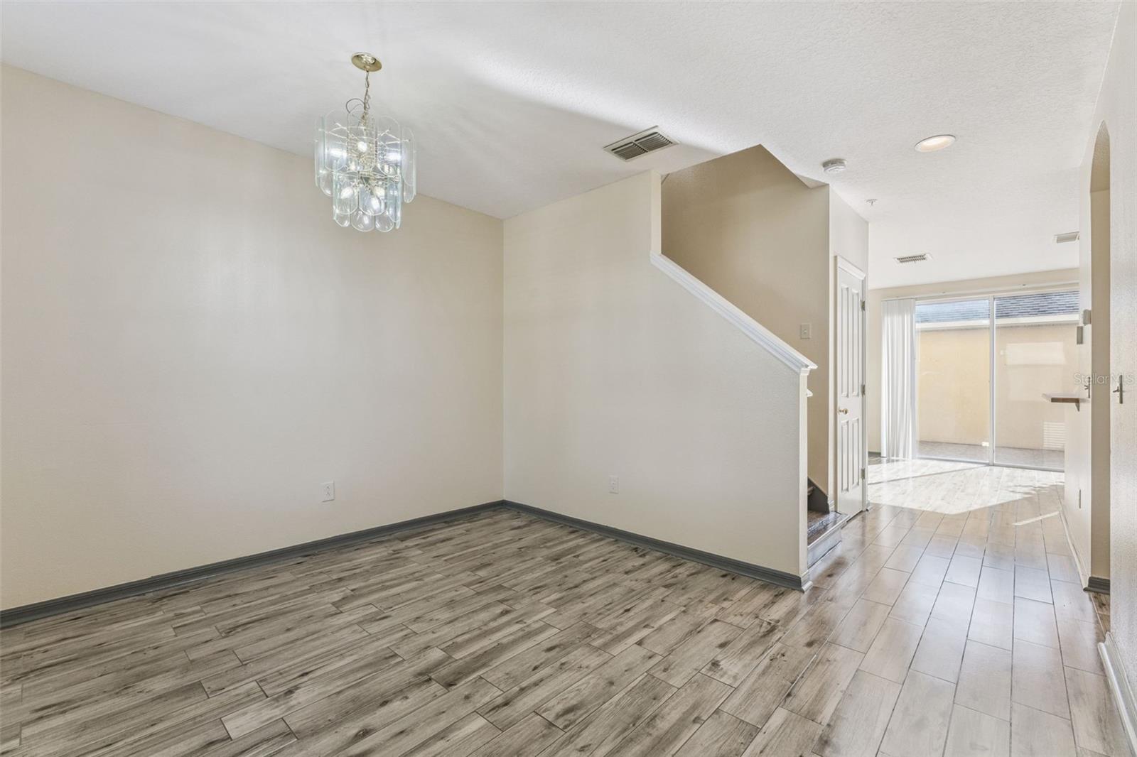 Image 4 of 43 For 6215 Chickasaw Trail