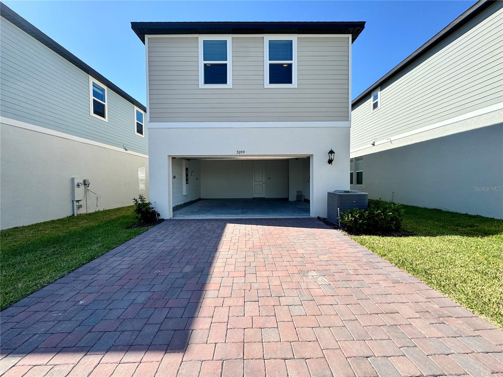 Image 14 of 40 For 5099 Railroad Vine Alley