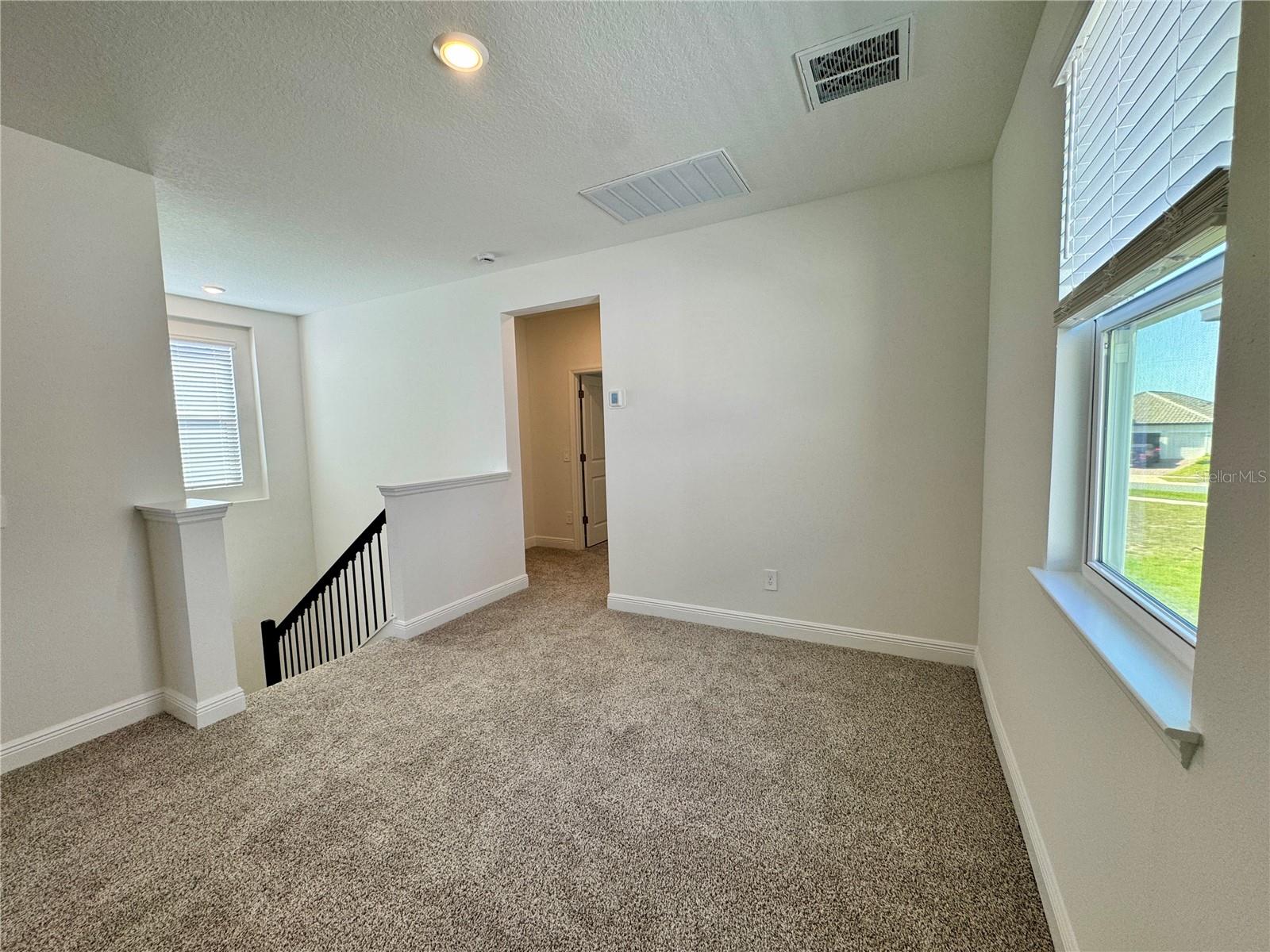 Image 18 of 40 For 5099 Railroad Vine Alley