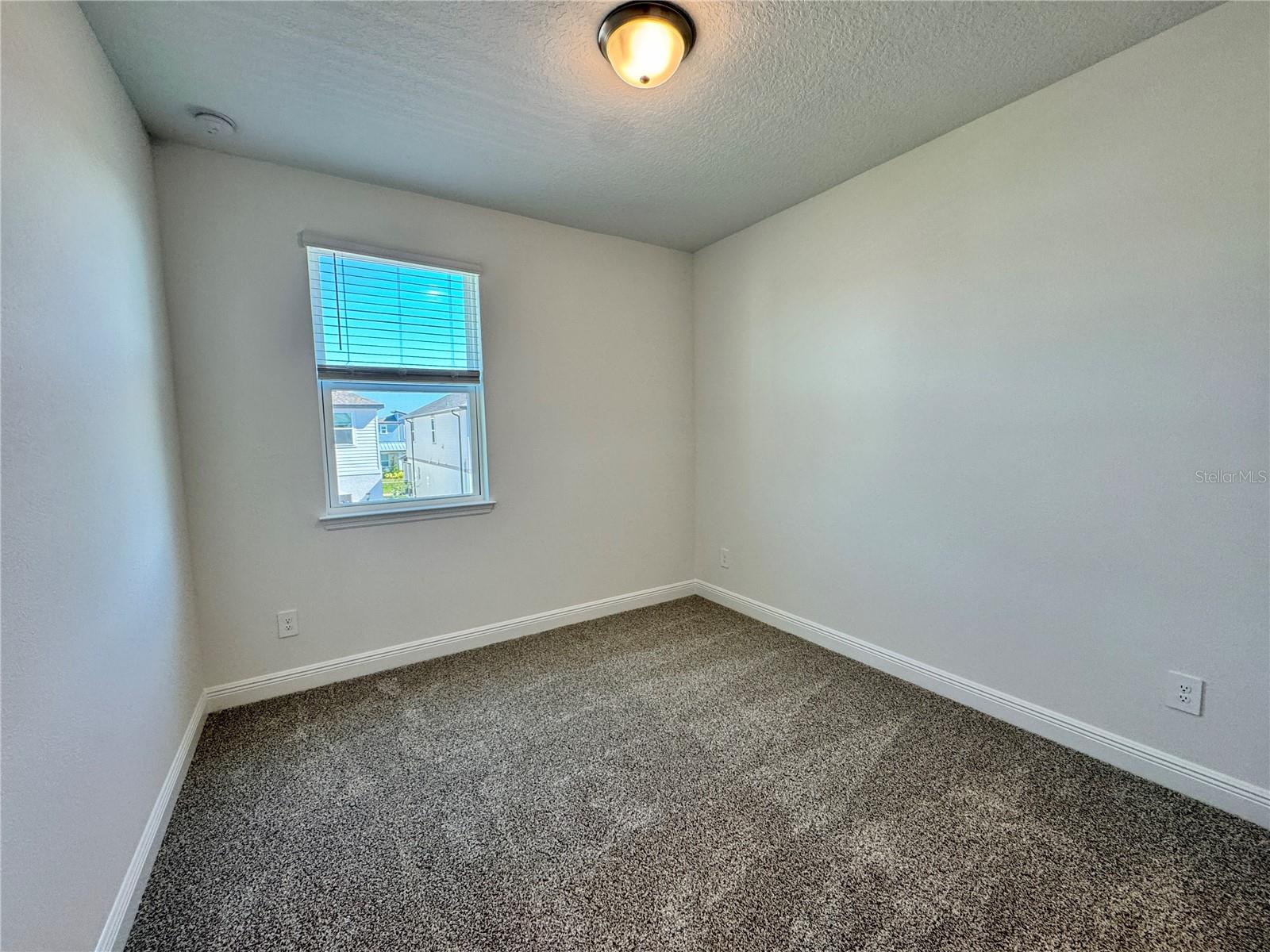 Image 24 of 40 For 5099 Railroad Vine Alley