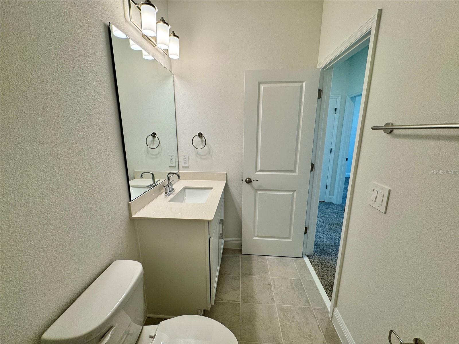 Image 28 of 40 For 5099 Railroad Vine Alley