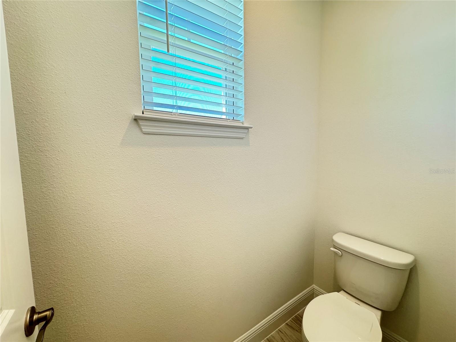 Image 37 of 40 For 5099 Railroad Vine Alley