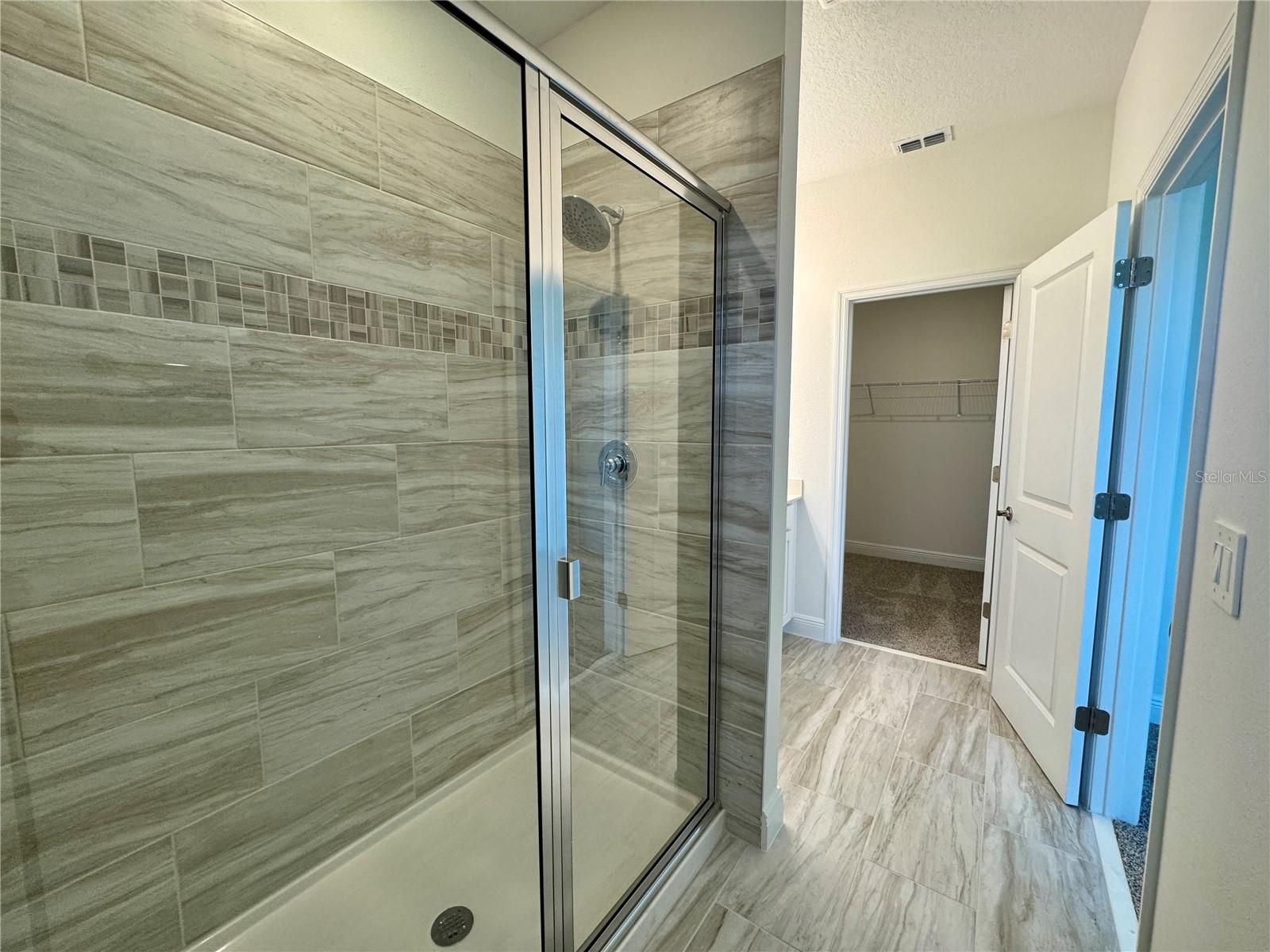 Image 38 of 40 For 5099 Railroad Vine Alley