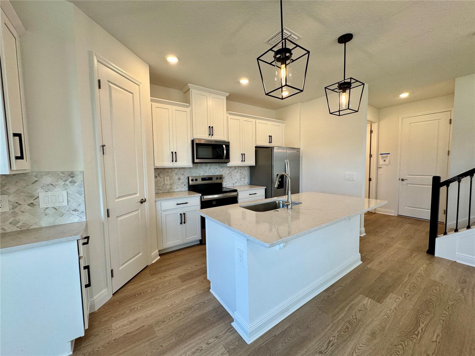 Image 6 of 40 For 5099 Railroad Vine Alley