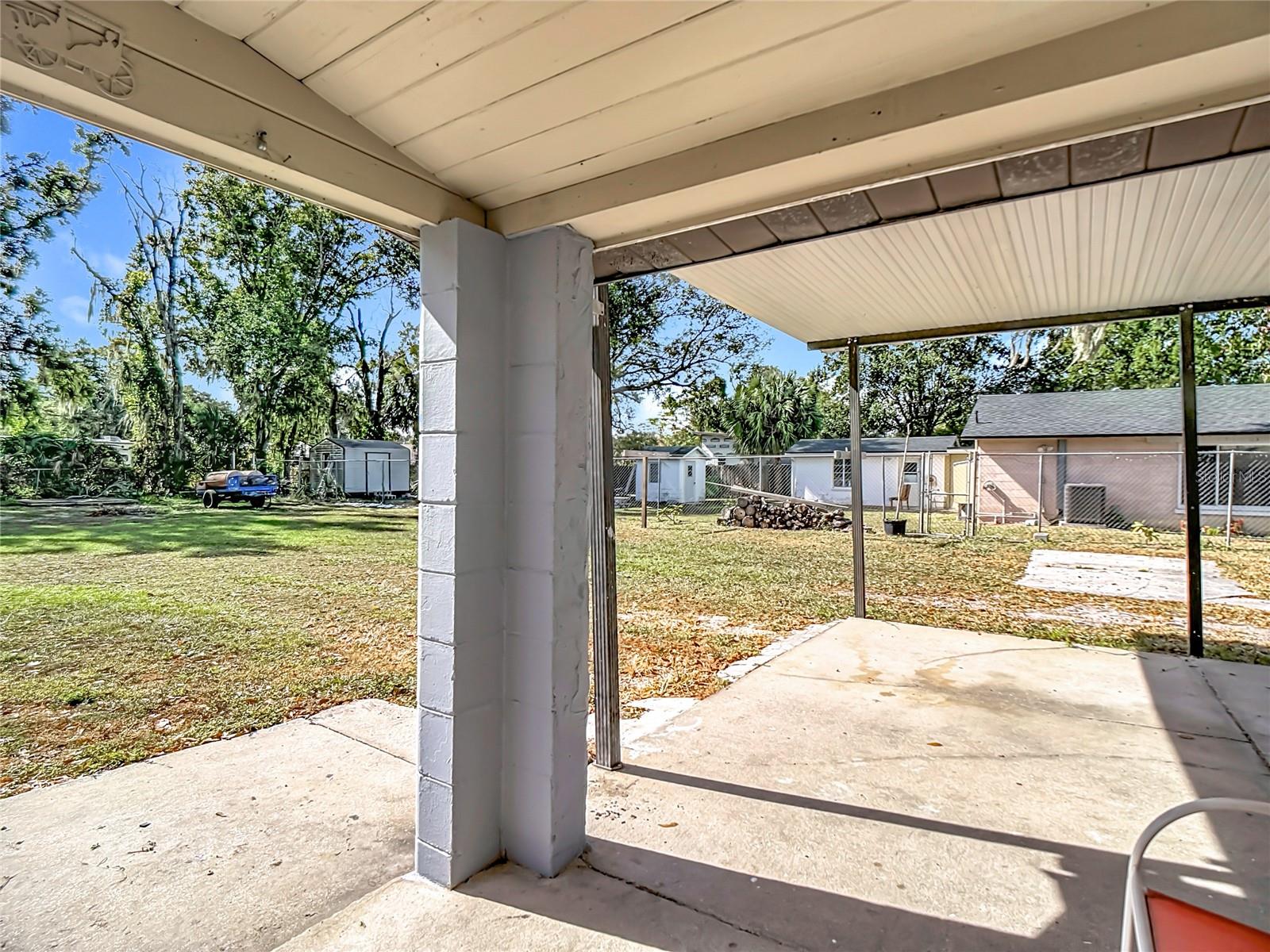 Image 19 of 39 For 2120 Dille Street