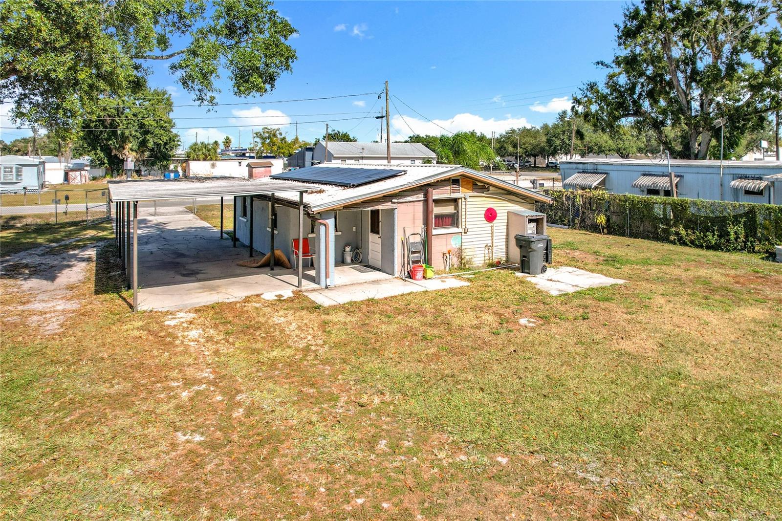 Image 23 of 39 For 2120 Dille Street
