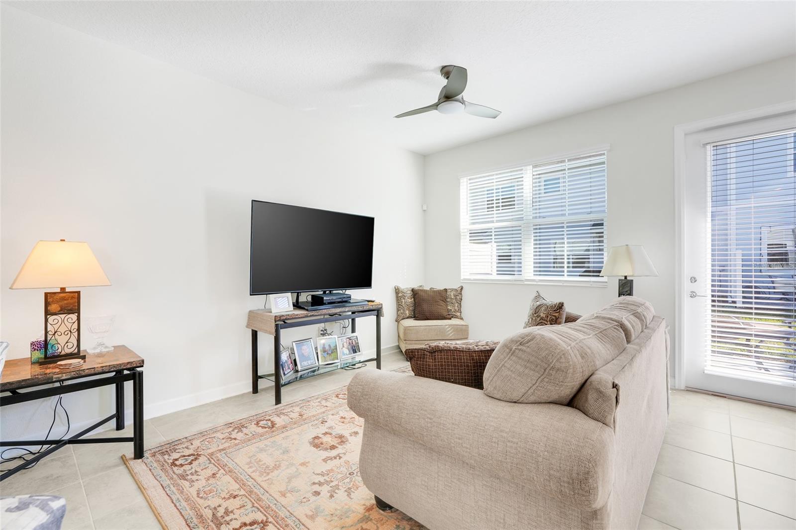 Image 7 of 40 For 2929 Satire St