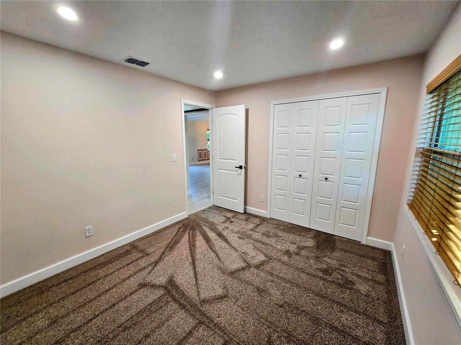 Image 13 of 18 For 838 Dunbar Terrace