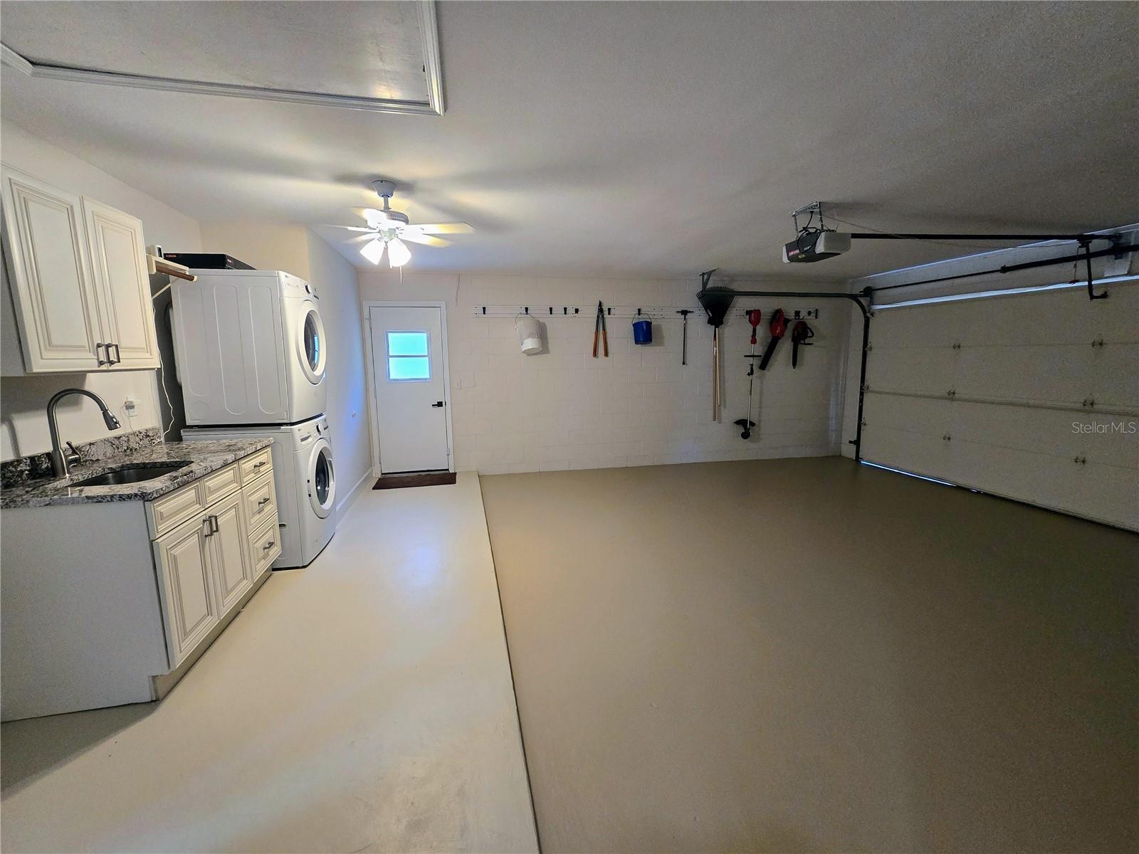 Image 16 of 18 For 838 Dunbar Terrace