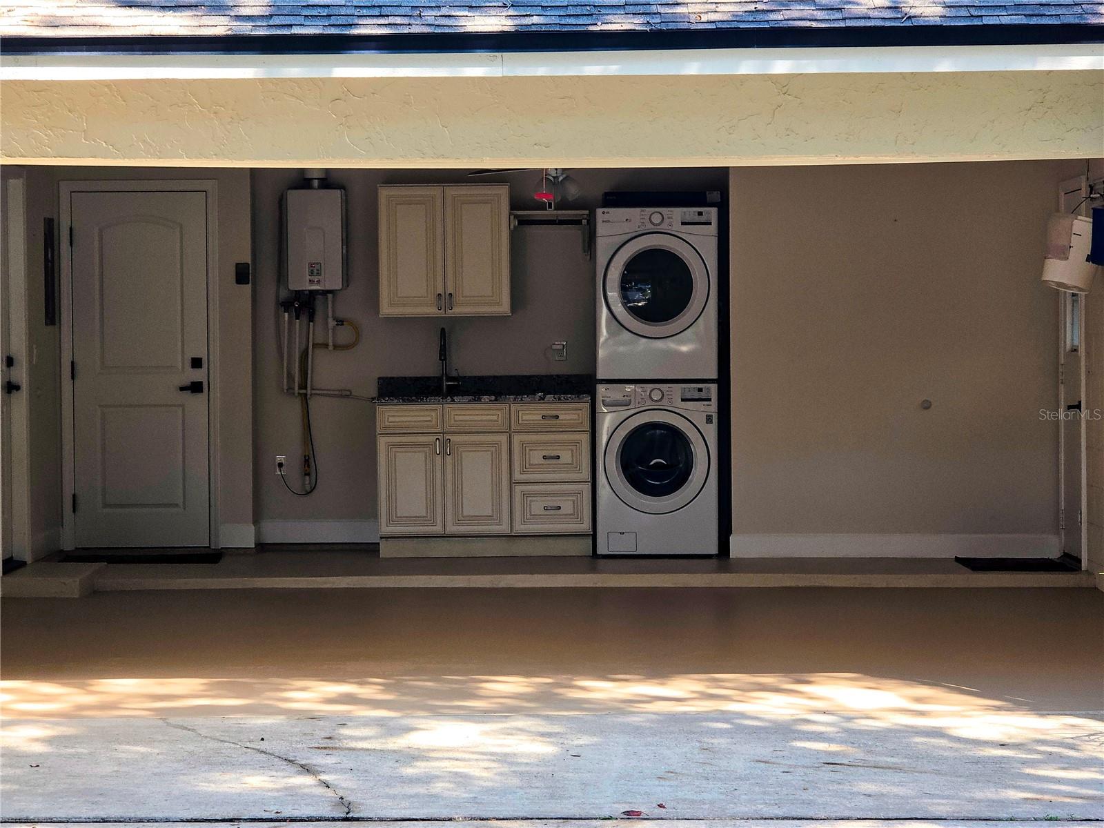 Image 17 of 18 For 838 Dunbar Terrace