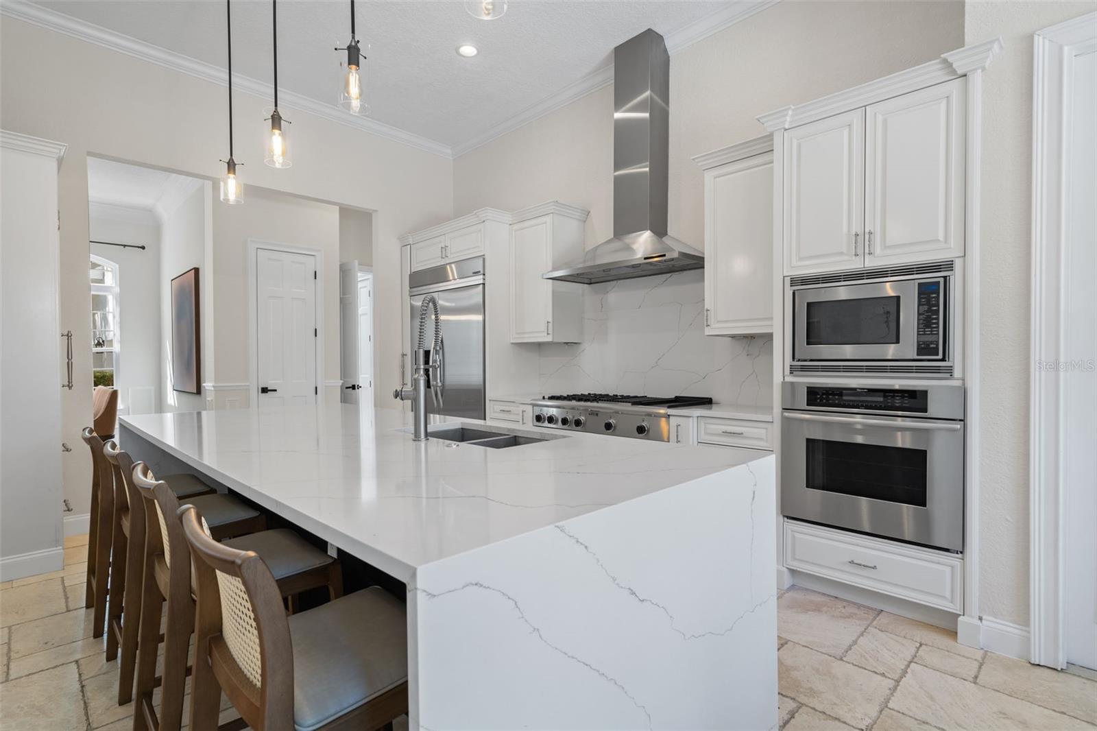 Image 17 of 53 For 10473 Cromwell Grove Ter