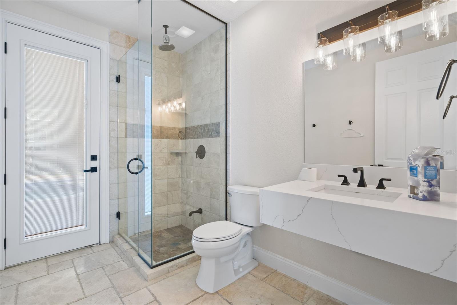 Image 23 of 53 For 10473 Cromwell Grove Ter