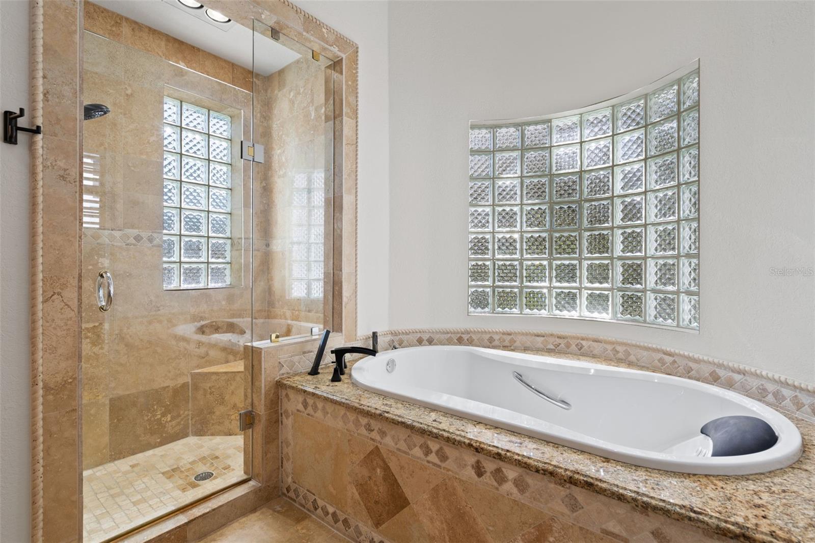 Image 30 of 53 For 10473 Cromwell Grove Ter