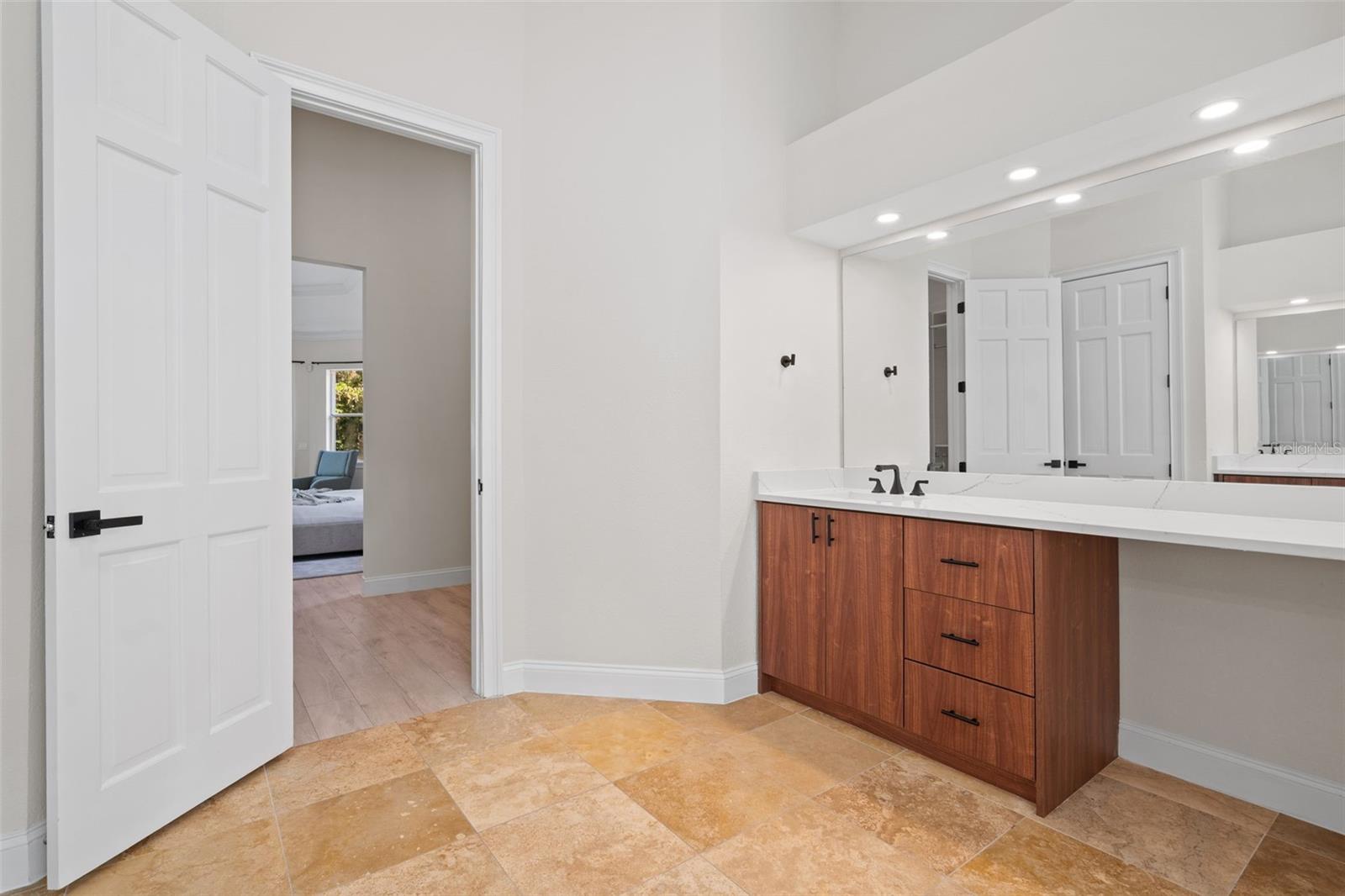 Image 31 of 53 For 10473 Cromwell Grove Ter