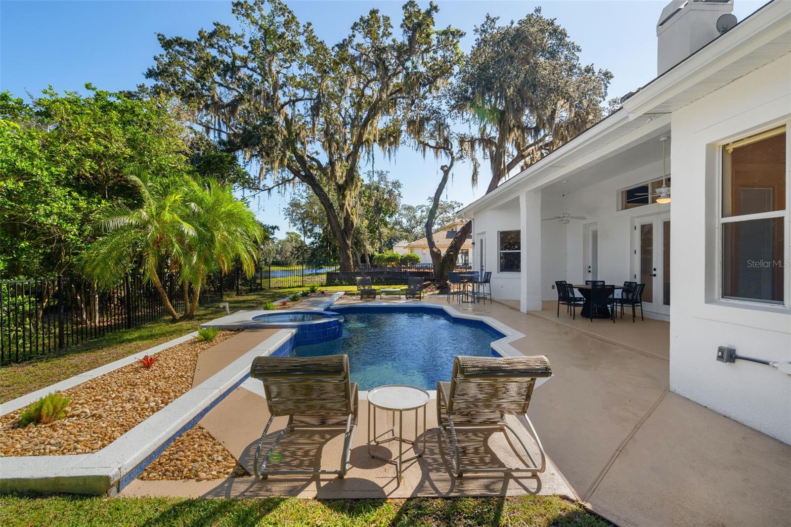 Image 44 of 53 For 10473 Cromwell Grove Ter