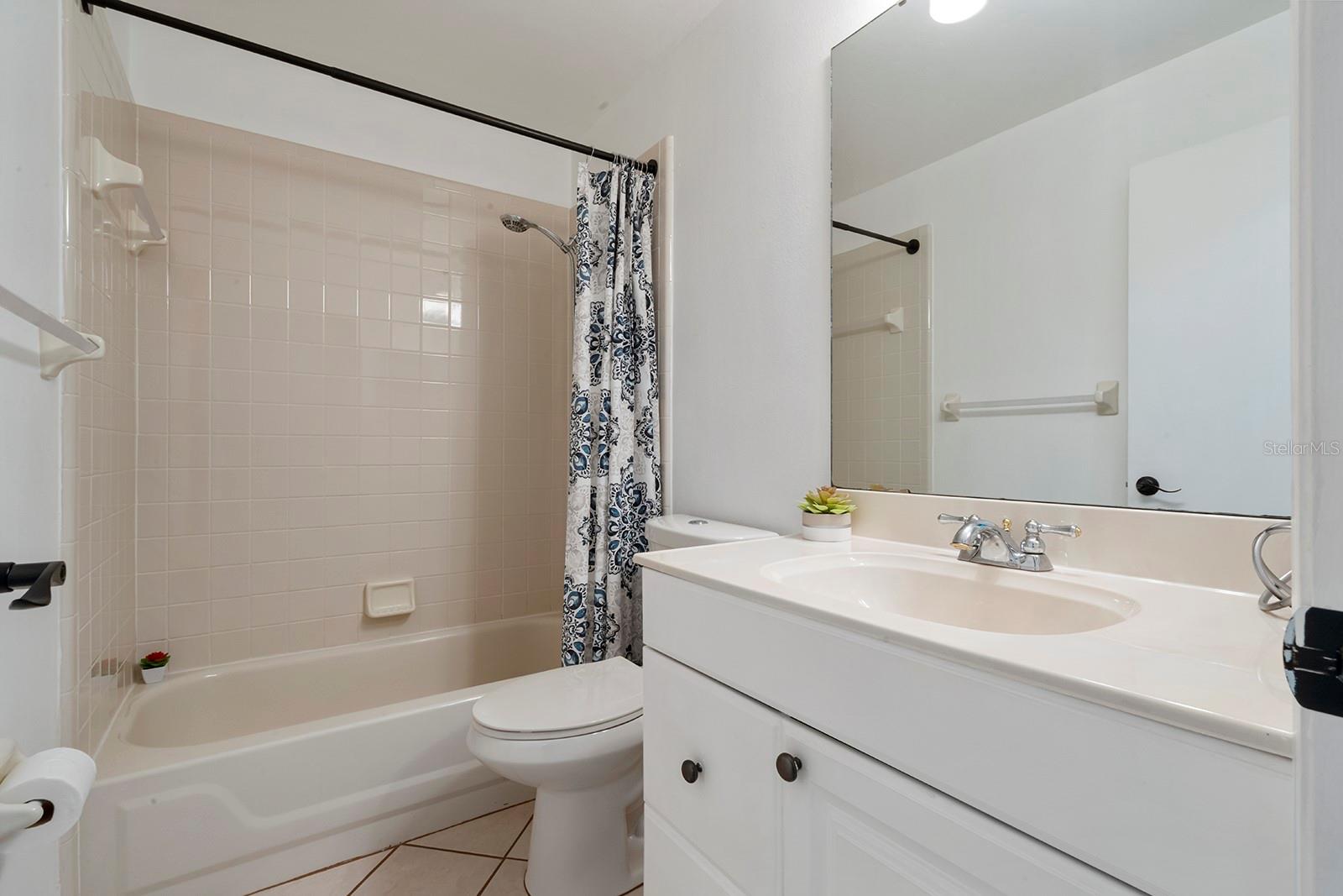 Image 16 of 34 For 2640 King Oak Circle