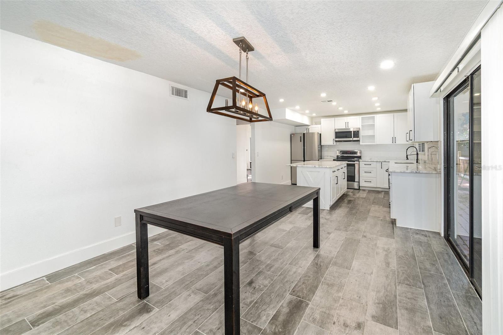 Image 8 of 28 For 209 Sweet Gum Way