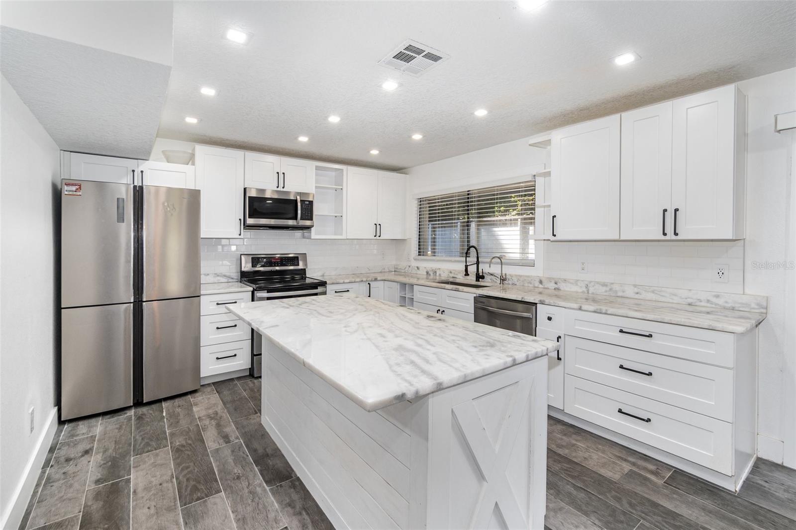 Image 9 of 28 For 209 Sweet Gum Way