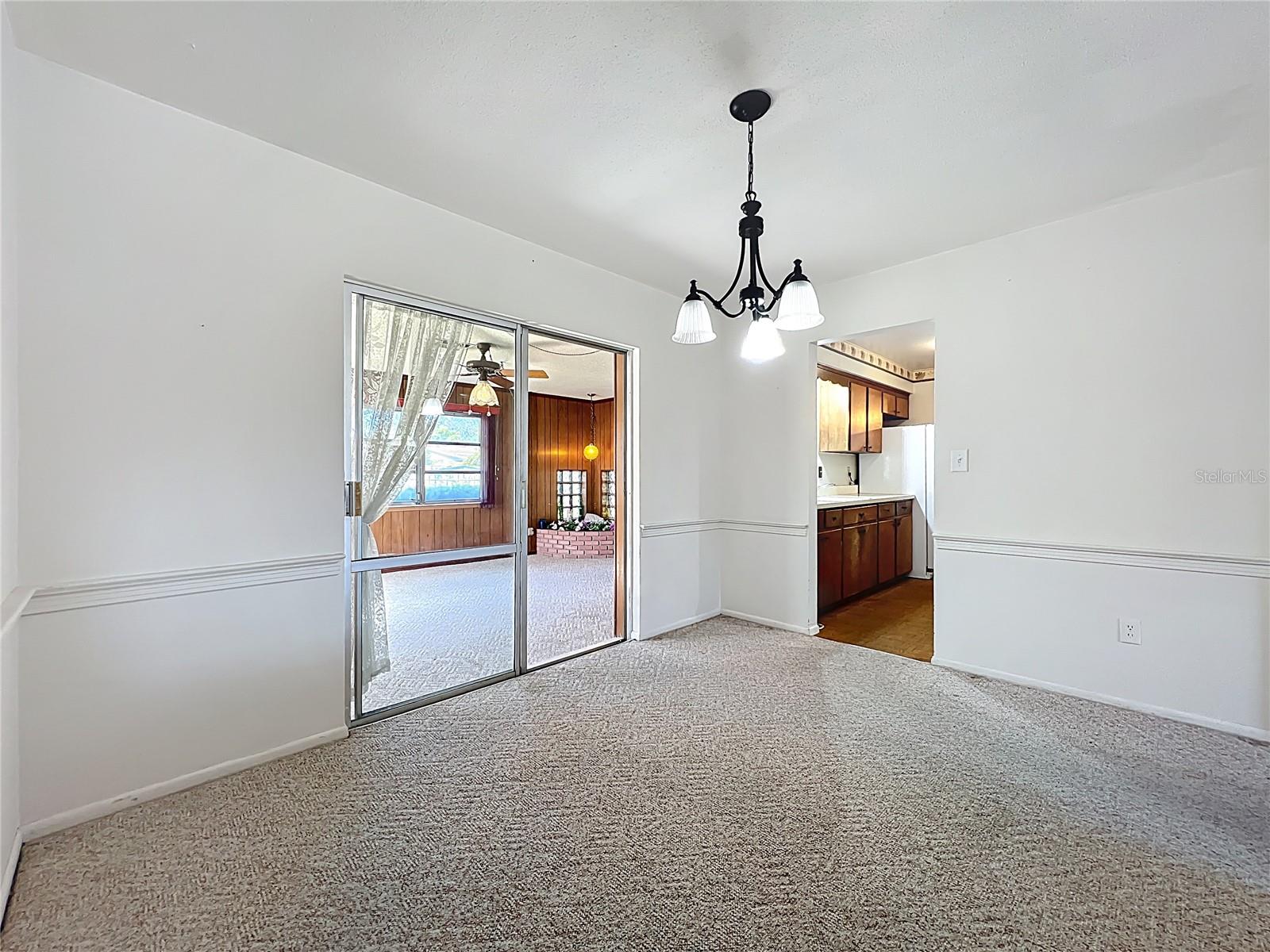 Image 10 of 35 For 1628 Larkin Avenue