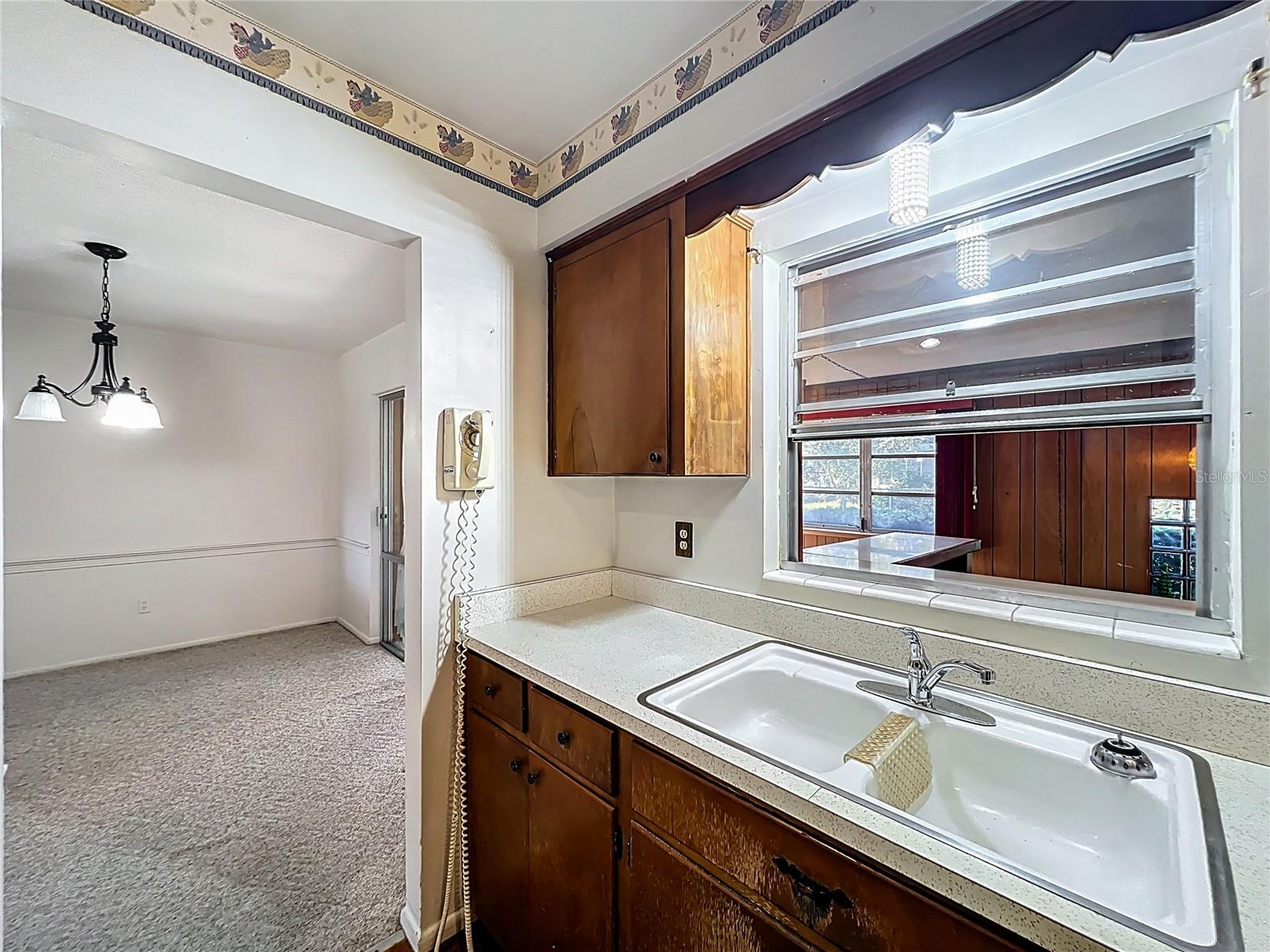 Image 16 of 35 For 1628 Larkin Avenue