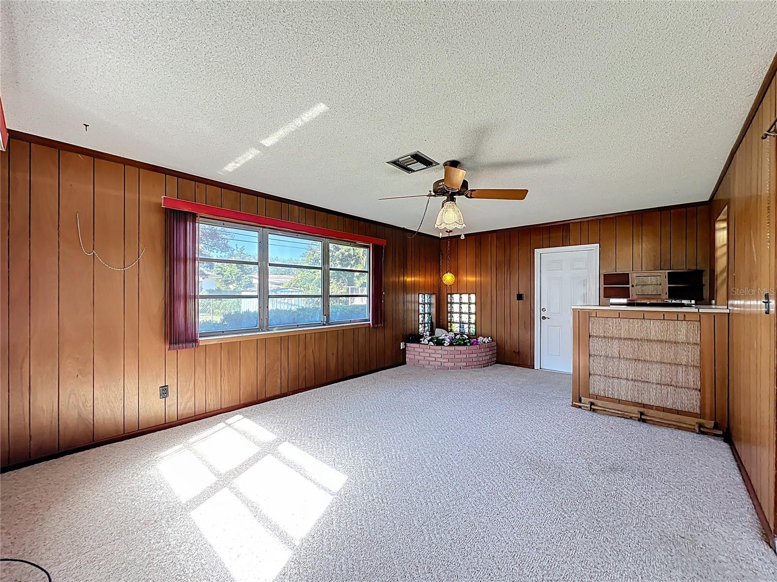 Image 24 of 35 For 1628 Larkin Avenue