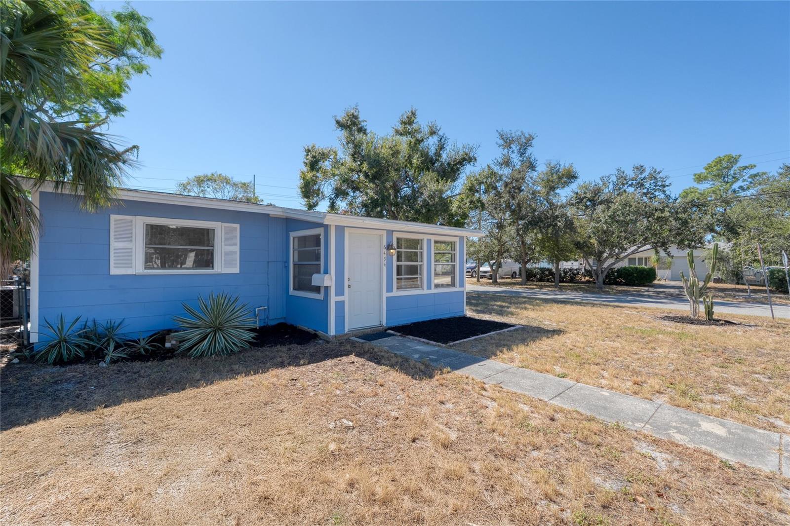 Details for 6494 3rd Avenue S, ST PETERSBURG, FL 33707