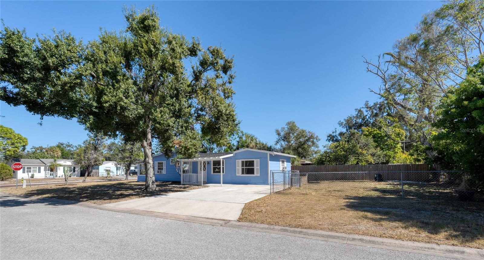 Image 21 of 24 For 6494 3rd Avenue S