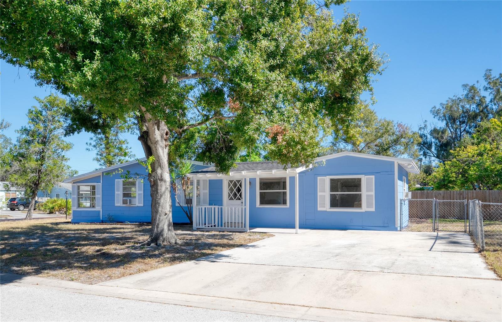 Image 22 of 24 For 6494 3rd Avenue S