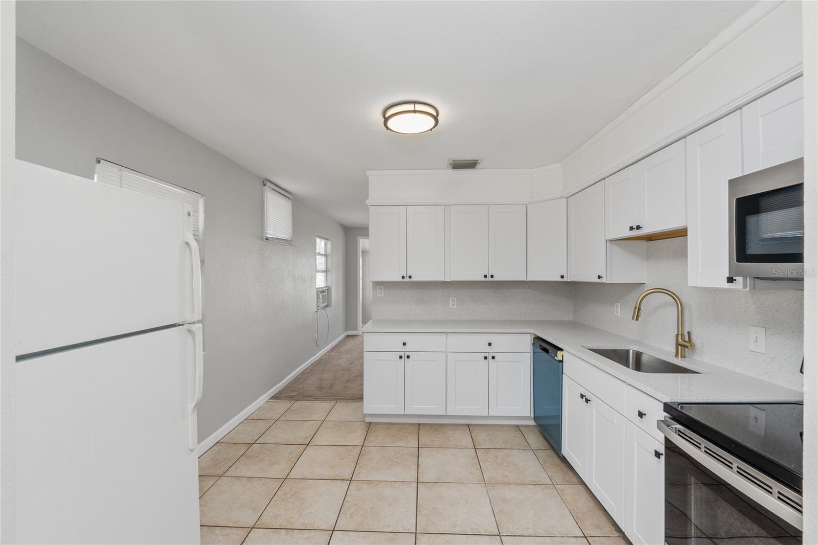 Image 4 of 24 For 6494 3rd Avenue S