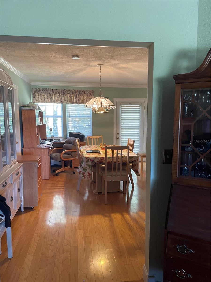 Image 8 of 15 For 10967 81st Avenue