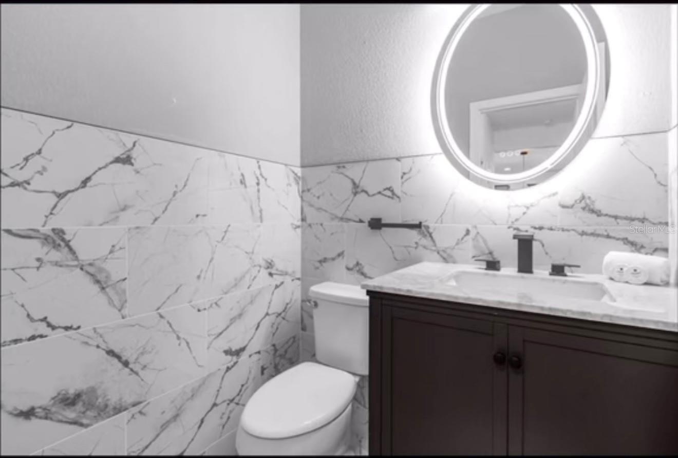 Image 13 of 37 For 4412 Acorn Court