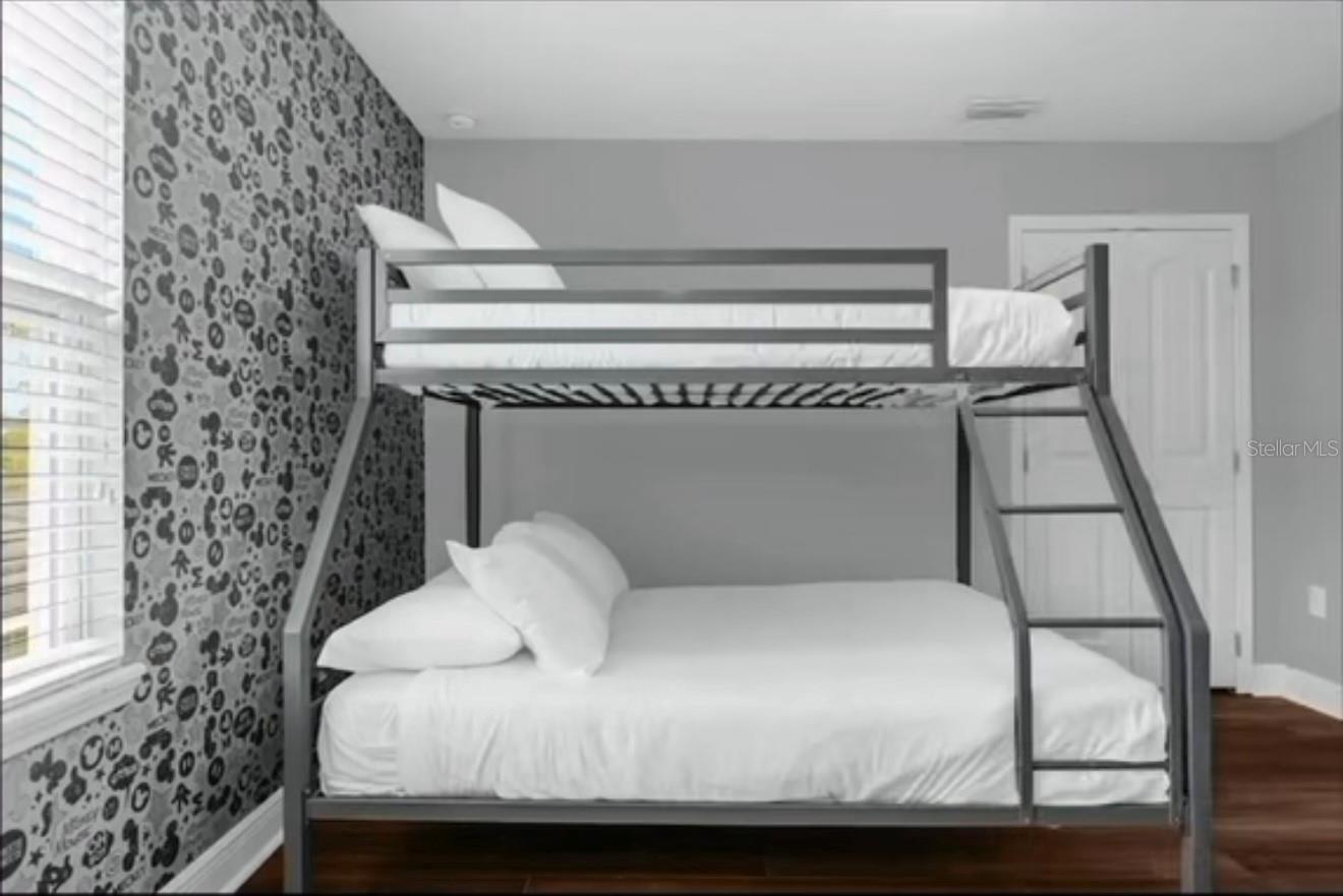 Image 24 of 37 For 4412 Acorn Court