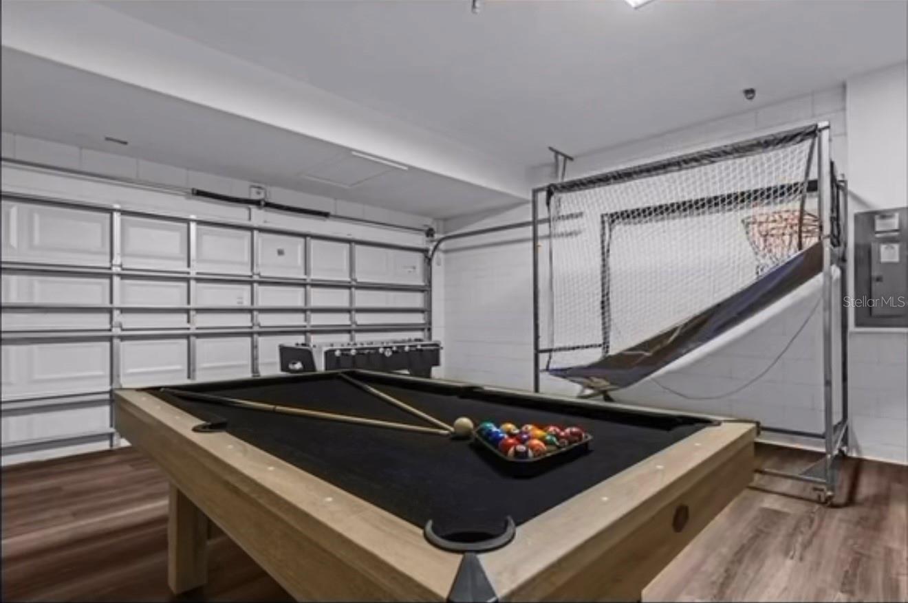 Image 27 of 37 For 4412 Acorn Court