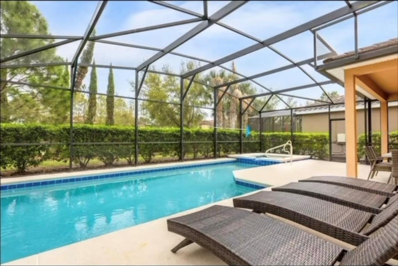 Image 28 of 37 For 4412 Acorn Court