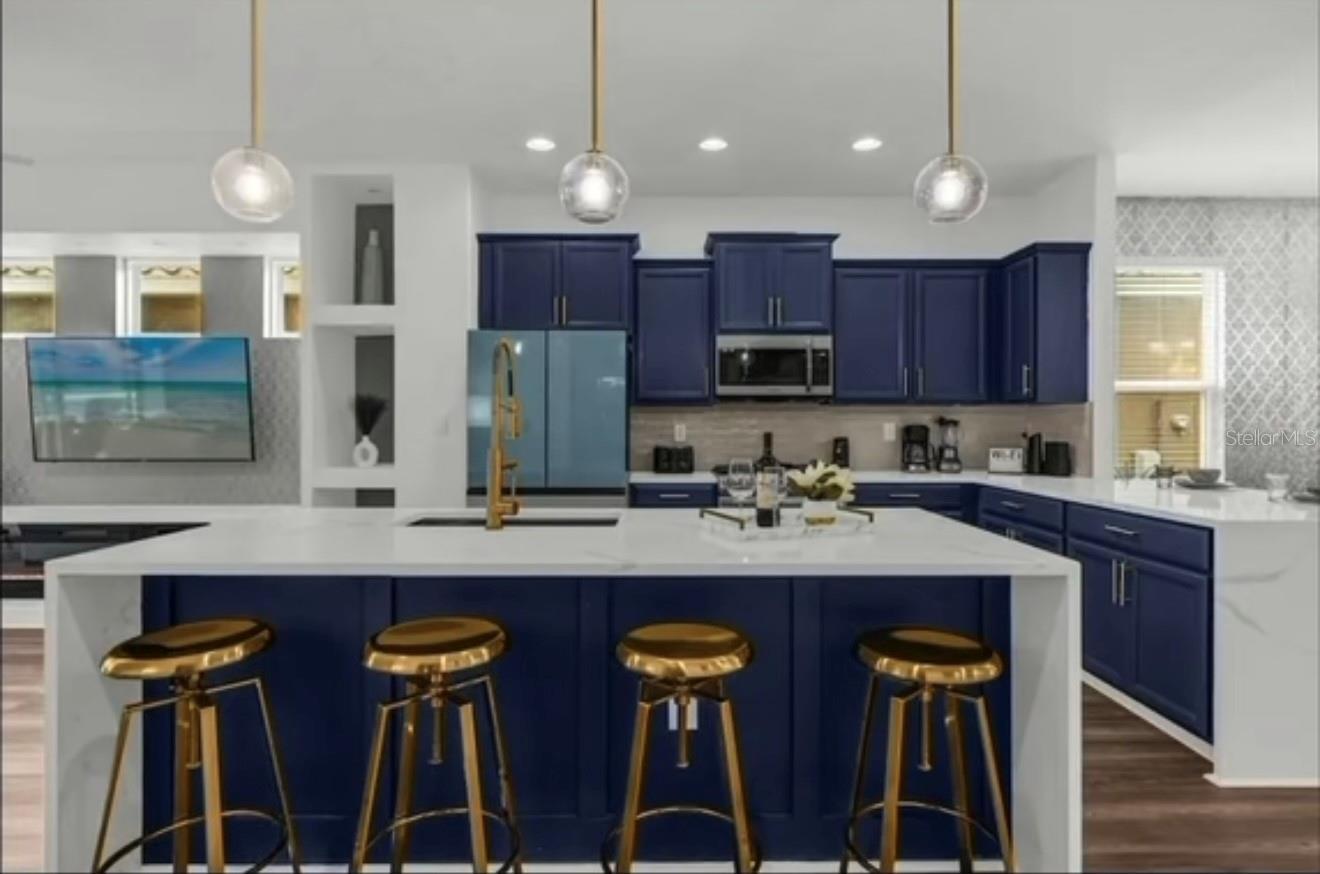 Image 8 of 37 For 4412 Acorn Court