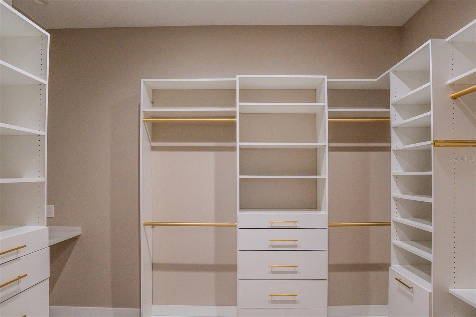 Image 23 of 47 For 2514 Shannon Road