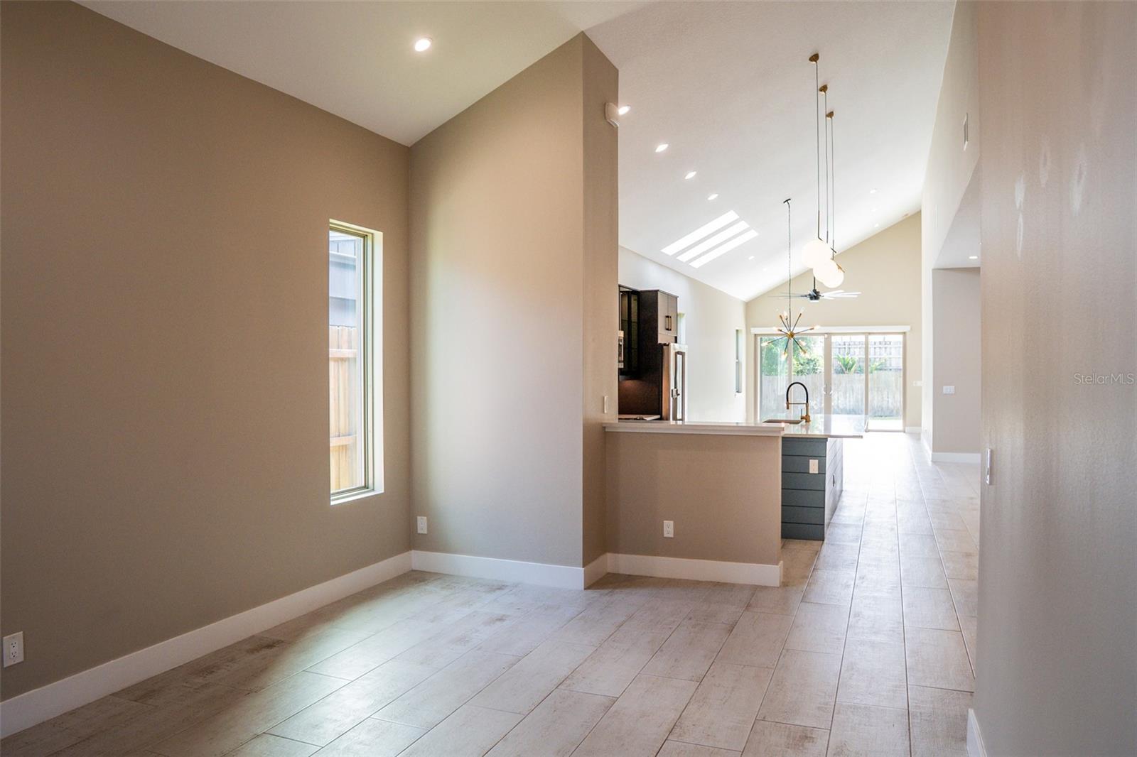 Image 9 of 47 For 2514 Shannon Road