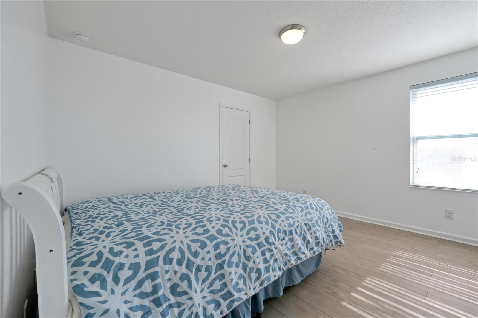 Image 34 of 57 For 17094 Gathering Place Circle