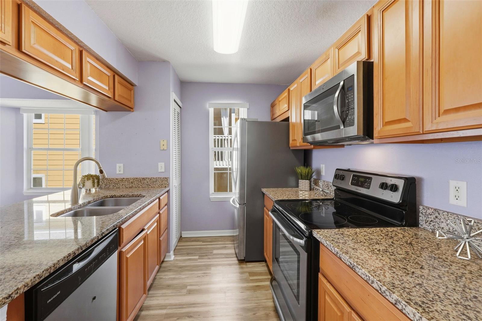 Image 14 of 43 For 8719 Rockingham Terrace C