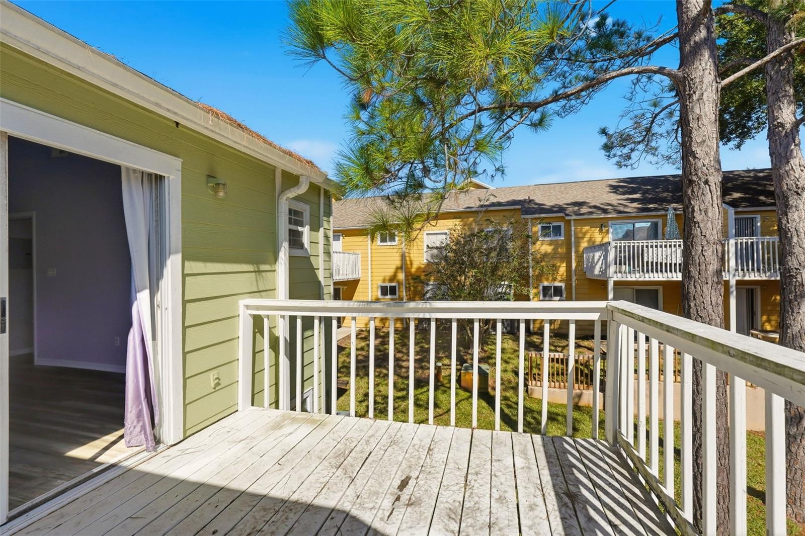 Image 23 of 43 For 8719 Rockingham Terrace C