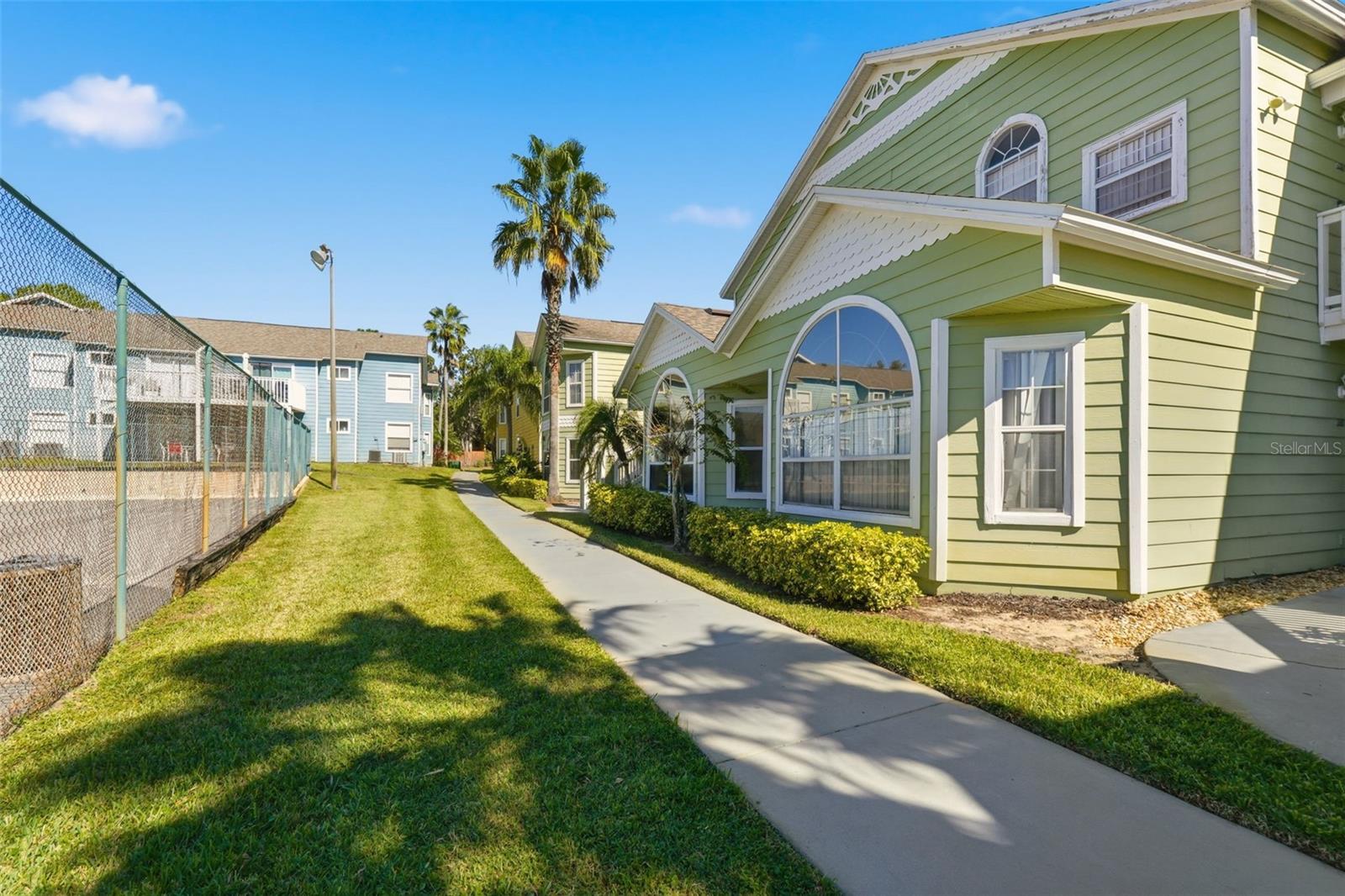 Image 30 of 43 For 8719 Rockingham Terrace C